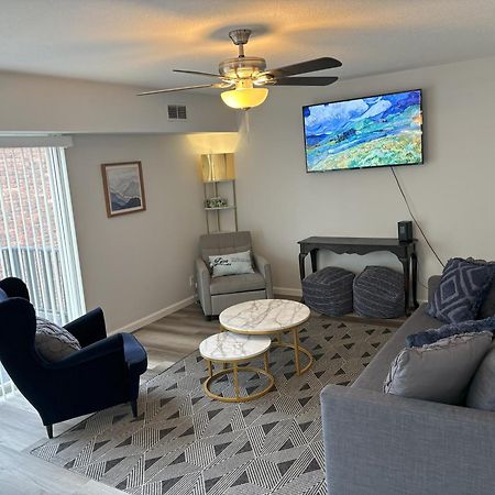 Peaceful Park 2 Bedroom Remodeled Family Suite Granite City Eksteriør billede
