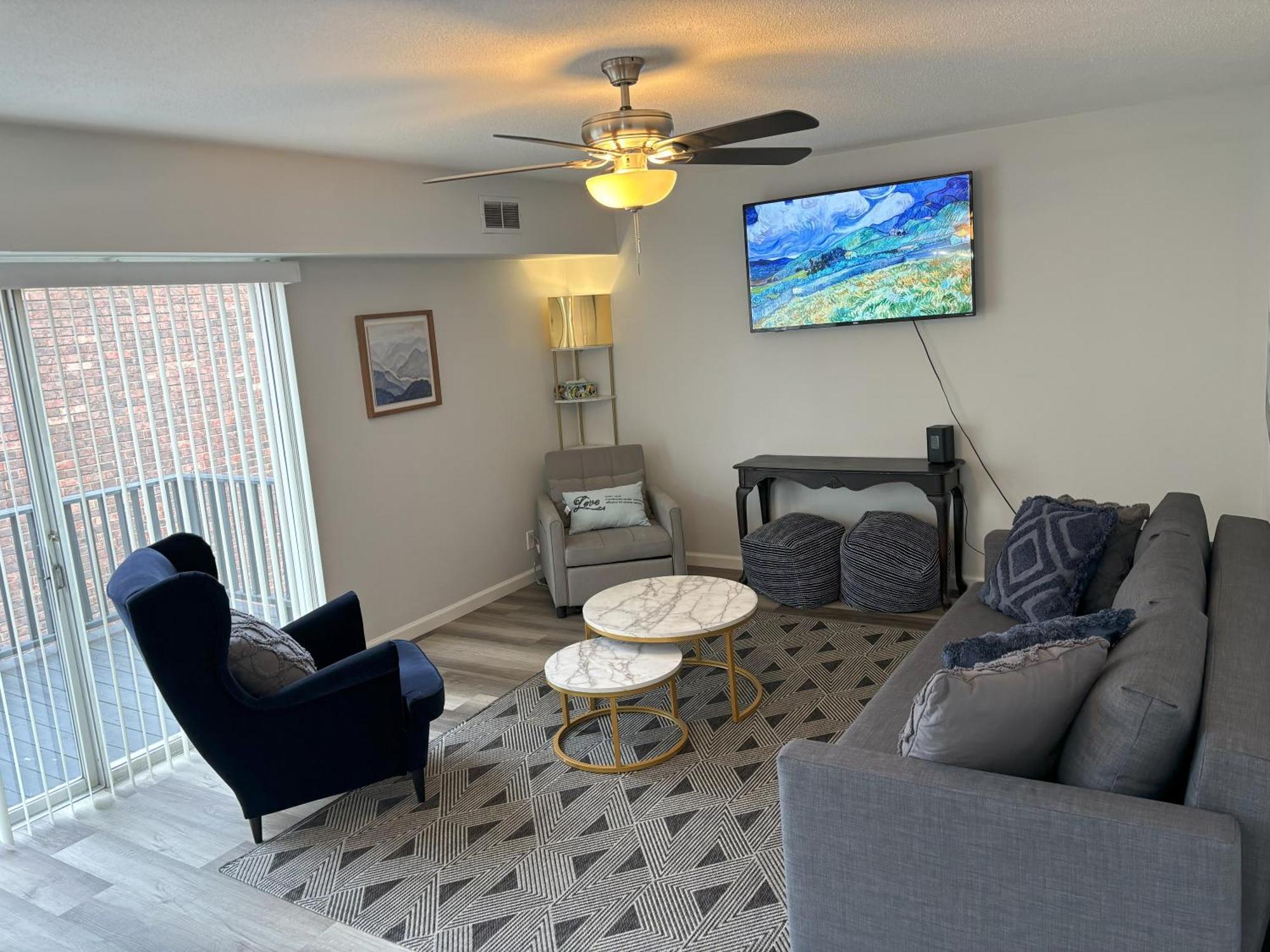 Peaceful Park 2 Bedroom Remodeled Family Suite Granite City Eksteriør billede